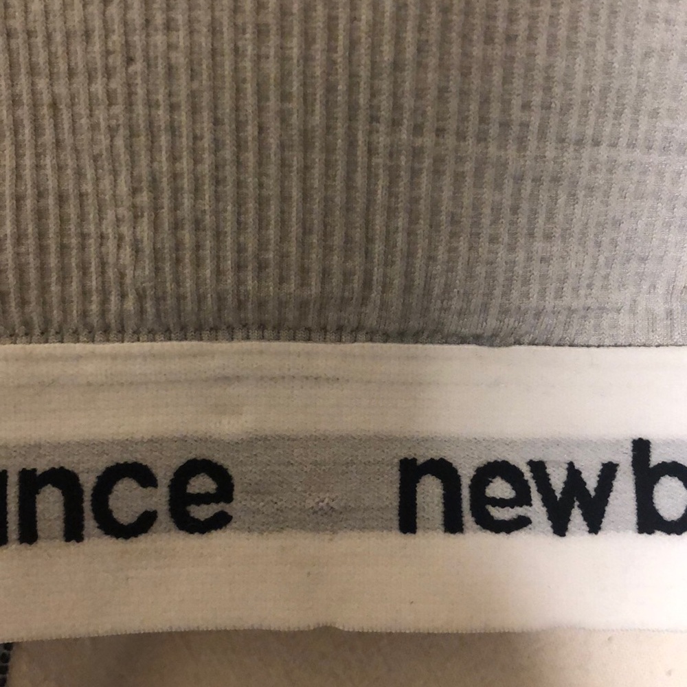 New Balance Sports Bra - Picture 4 of 4